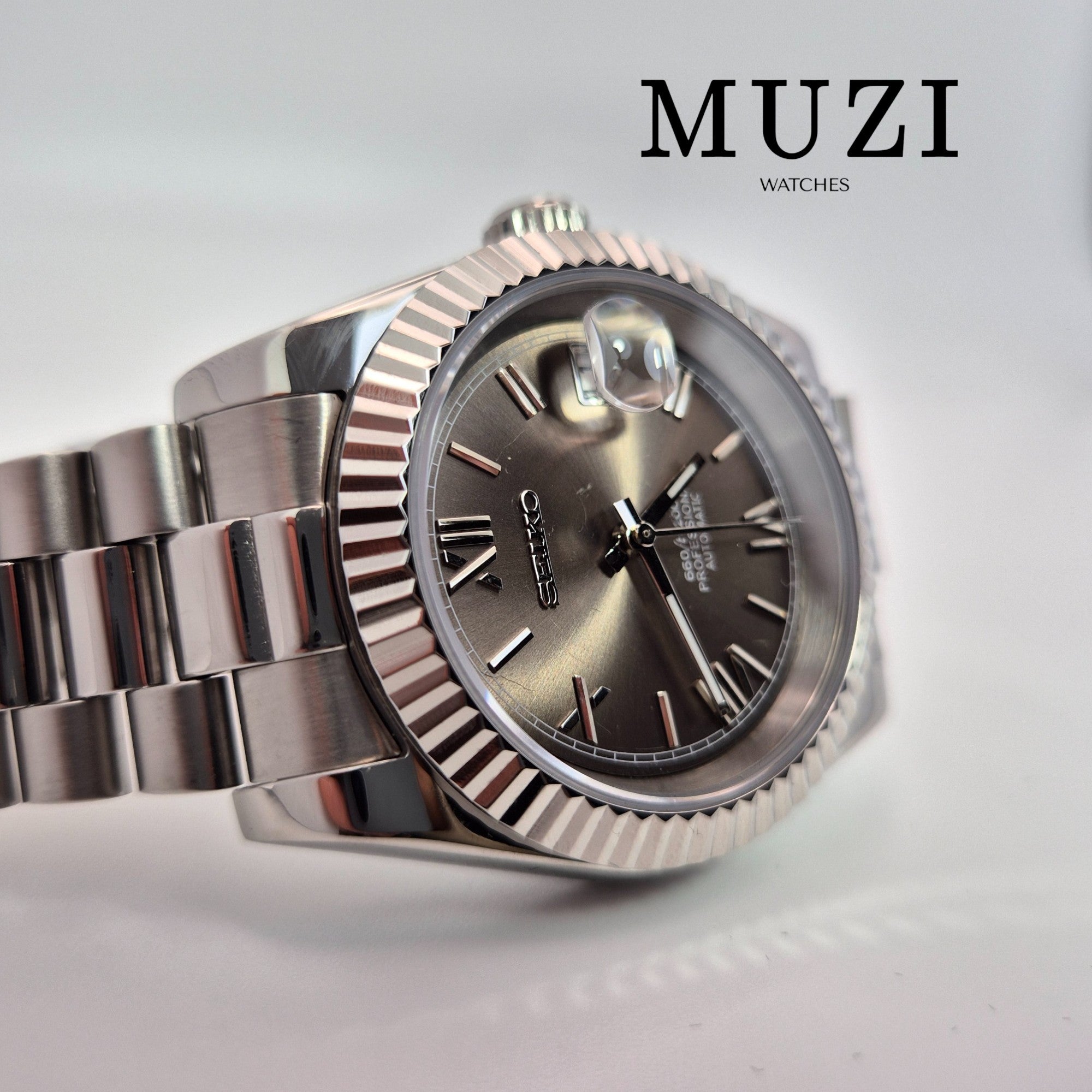 SeiJust Grey Roman- Custom Seiko Mod NH35 Automatic