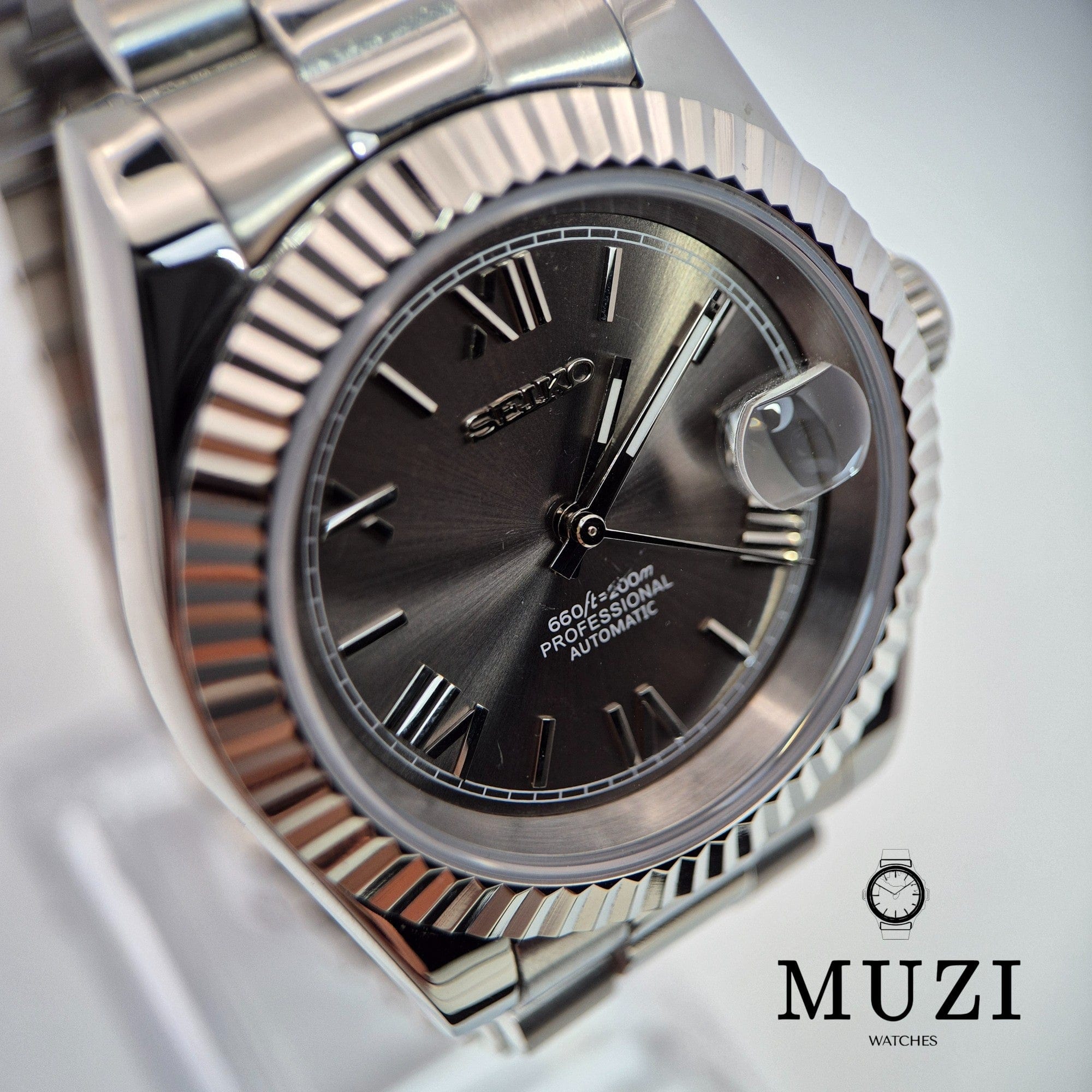 SeiJust Grey Roman- Custom Seiko Mod NH35 Automatic