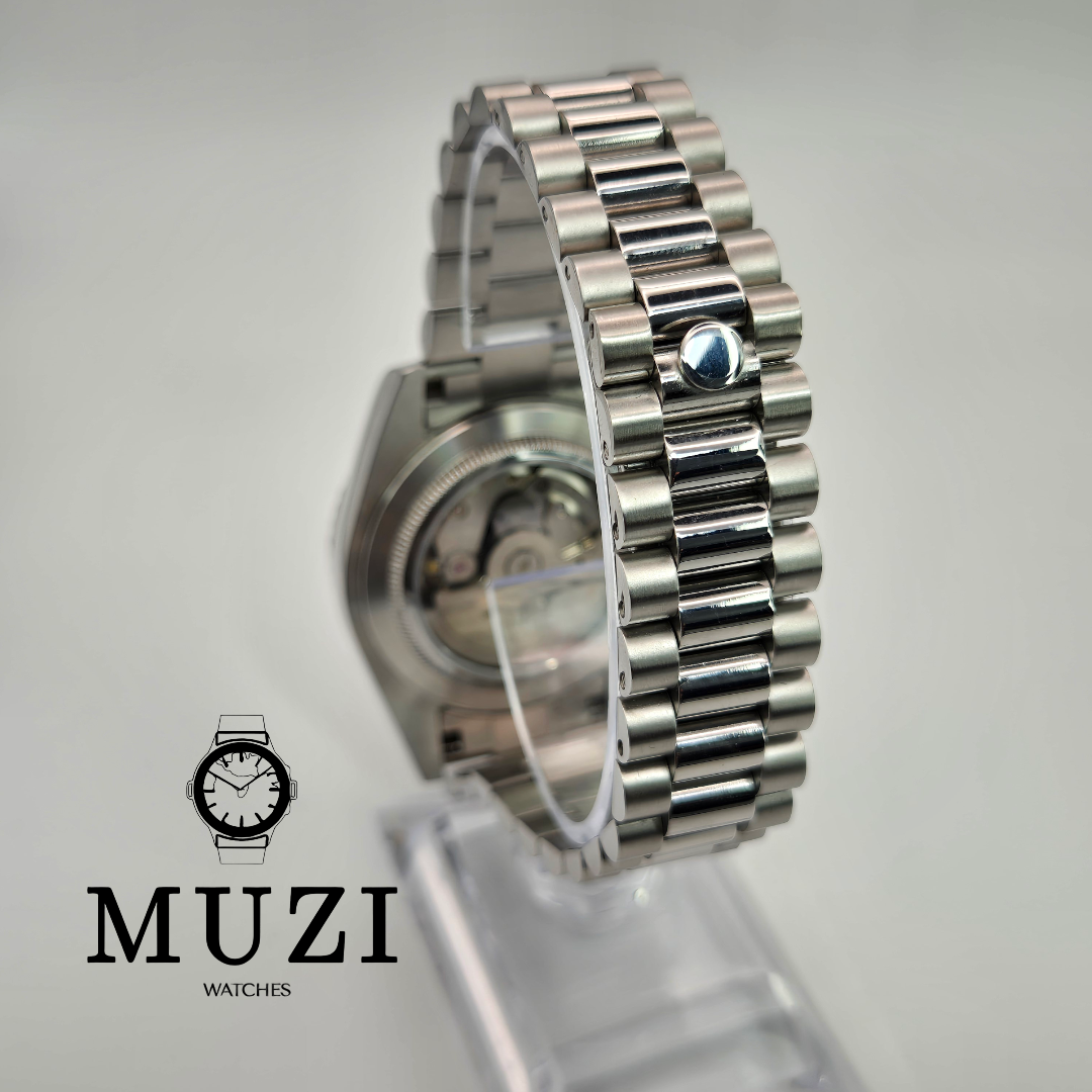 SeiJust Navy Blue Roman- Custom Seiko Mod NH35 Automatic - Muzi Watches